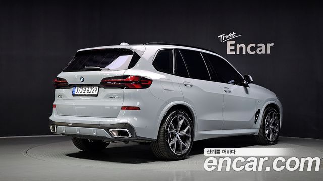 BMW X5 2026 — photo 2