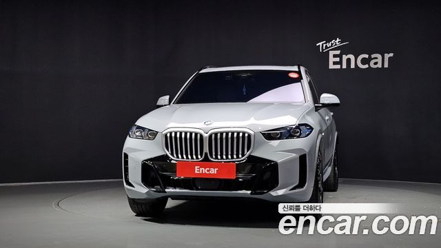 BMW X5 2026 — photo 3