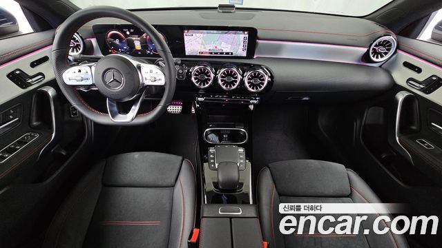 Mercedes-Benz CLA-Class 2023 — photo 10