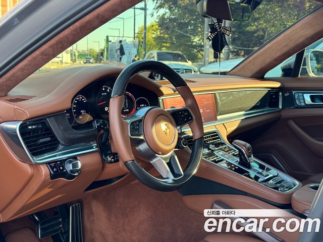 Porsche Panamera 2020 — photo 9