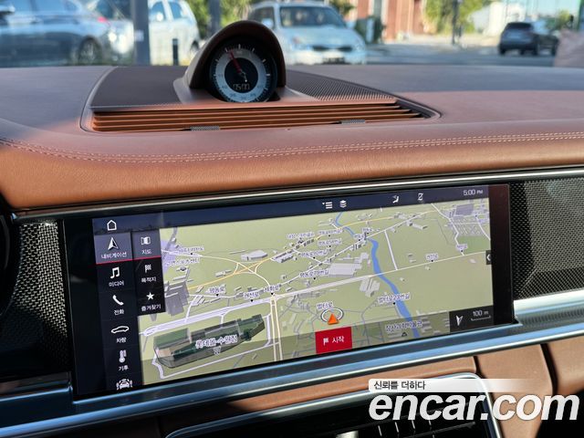 Porsche Panamera 2020 — photo 14