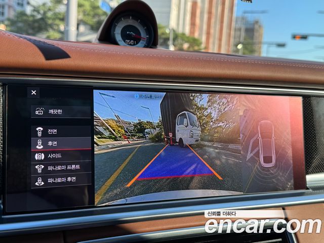 Porsche Panamera 2020 — photo 15