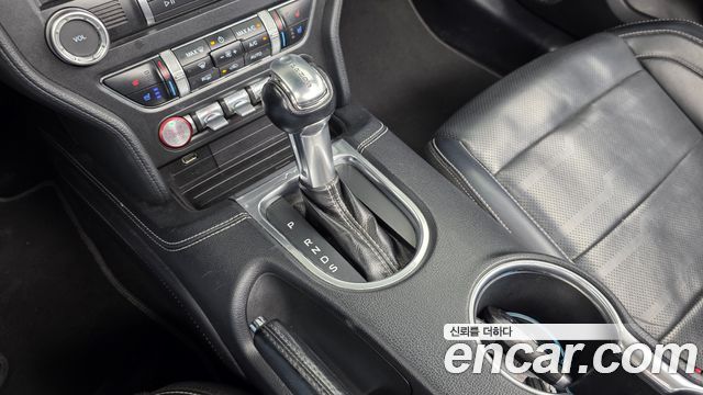 Ford Mustang 2019 — photo 9