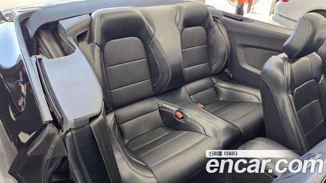 Ford Mustang 2019 — photo 11