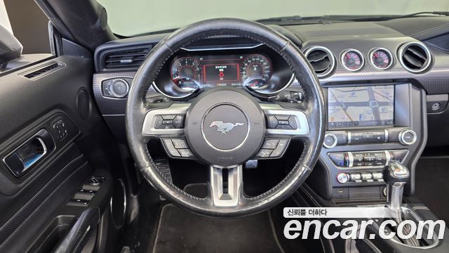 Ford Mustang 2019 — photo 13