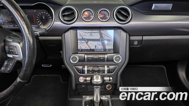 Ford Mustang 2019 — photo 14