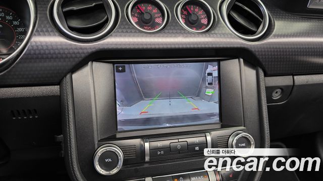 Ford Mustang 2019 — photo 15