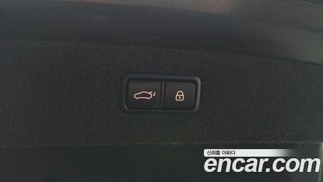 Genesis EQ900 2016 — photo 26