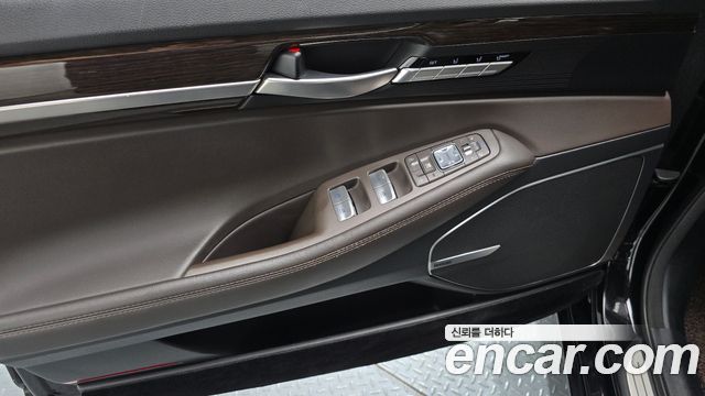 Genesis EQ900 2016 — photo 14
