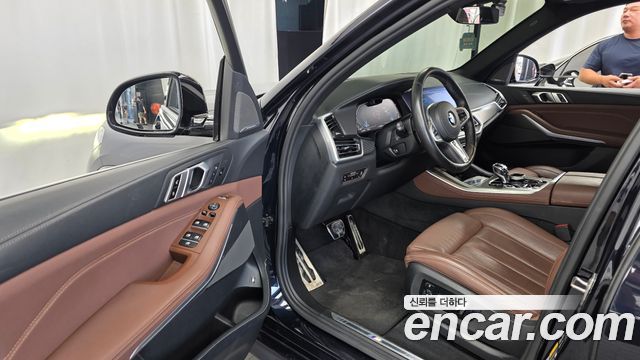 BMW X5 2021 — photo 13