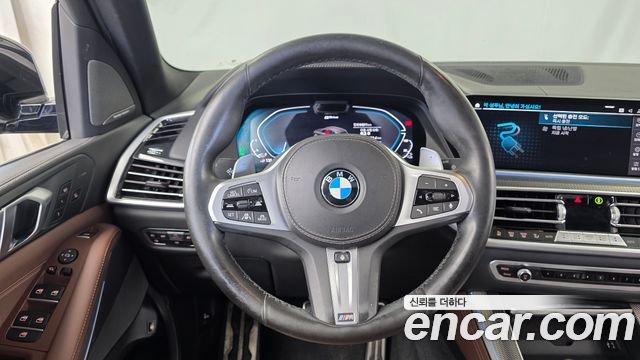 BMW X5 2021 — photo 18