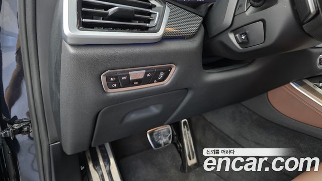 BMW X5 2021 — photo 23