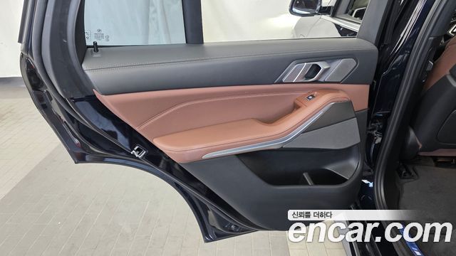 BMW X5 2021 — photo 15