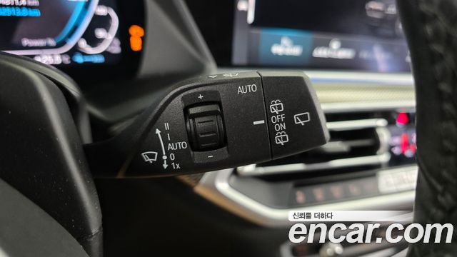 BMW X5 2021 — photo 30