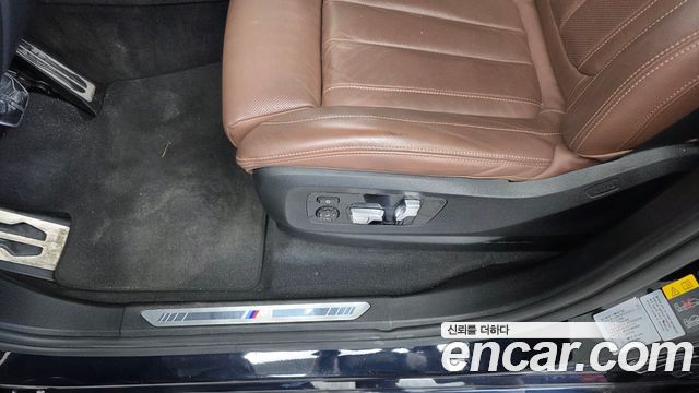 BMW X5 2021 — photo 31