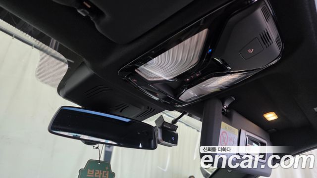 BMW X5 2021 — photo 32