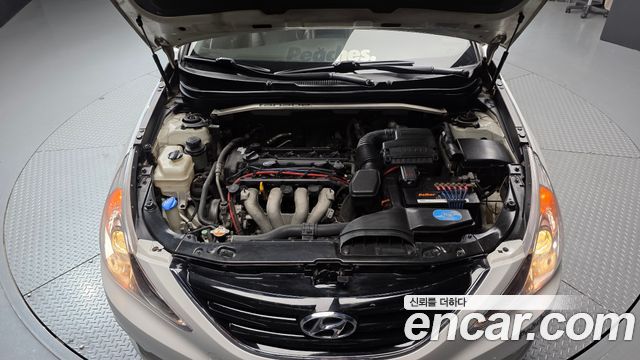 Hyundai Sonata 2010 — photo 6