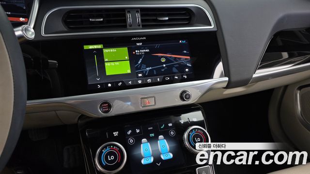 Jaguar I-PACE 2019 — photo 19