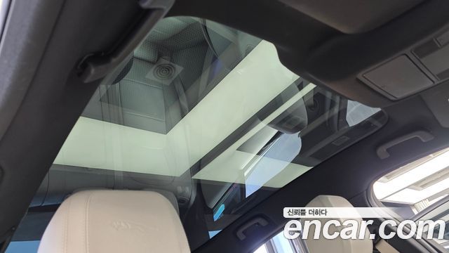Jaguar I-PACE 2019 — photo 23
