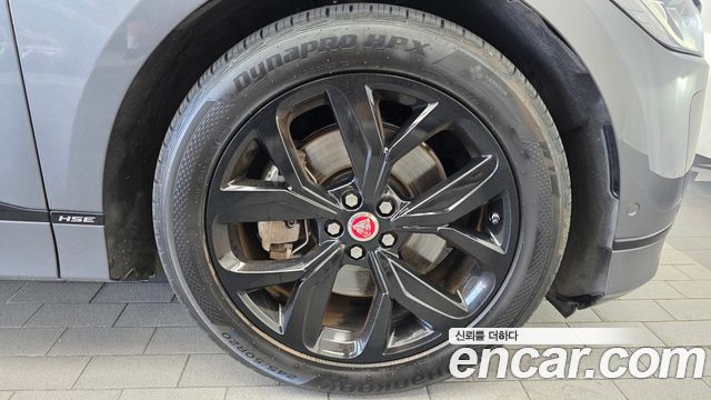 Jaguar I-PACE 2019 — photo 7
