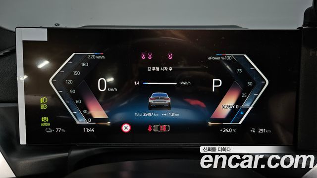 BMW i4 2024 — photo 8