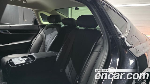 Genesis G80 2022 — photo 18
