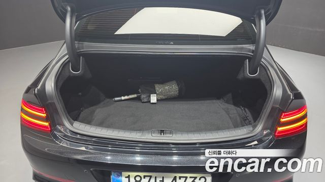 Genesis G80 2022 — photo 23