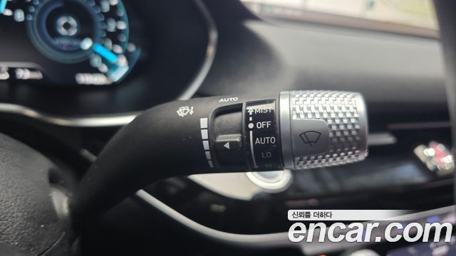 Genesis G80 2022 — photo 27