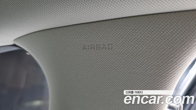 Genesis G80 2022 — photo 29