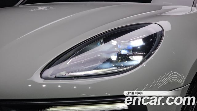 Porsche Macan 2022 — photo 8