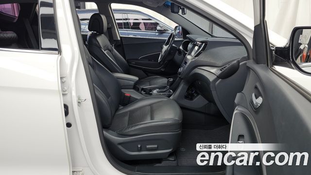 Hyundai Santafe 2016 — photo 17
