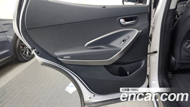 Hyundai Santafe 2016 — photo 15