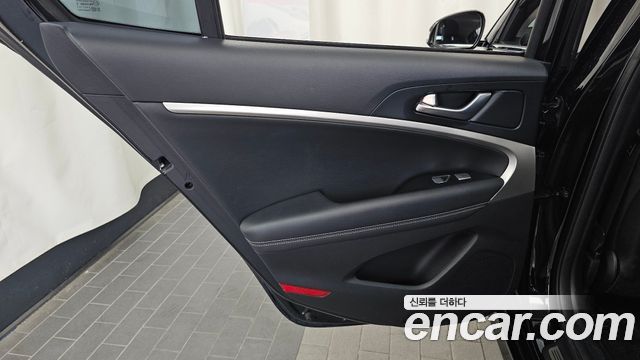 Genesis G70 2023 — photo 15