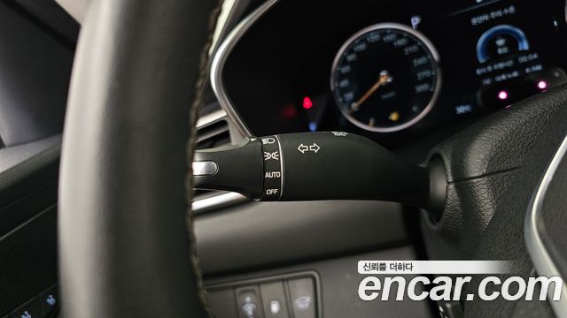 Genesis G70 2023 — photo 30