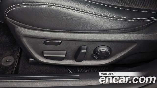 Genesis G70 2023 — photo 31