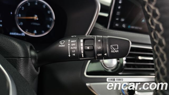 Genesis G70 2023 — photo 33