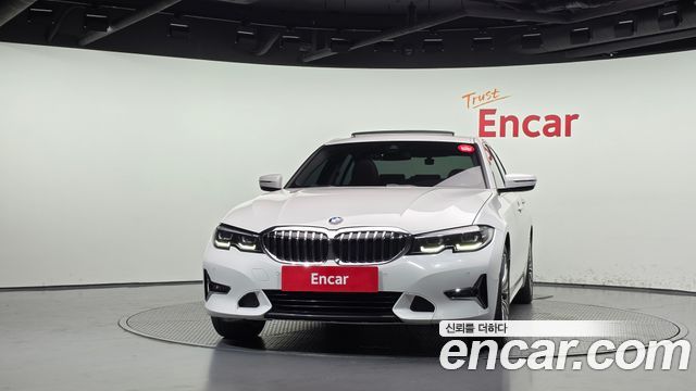 BMW 3-Series 2019 — photo 3