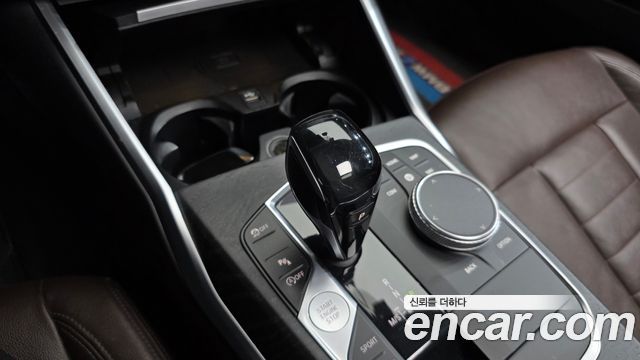 BMW 3-Series 2019 — photo 9