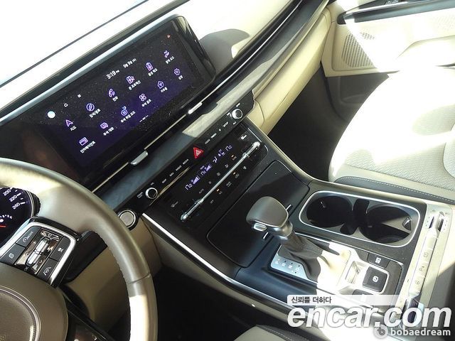 Kia Canival 2021 — photo 6