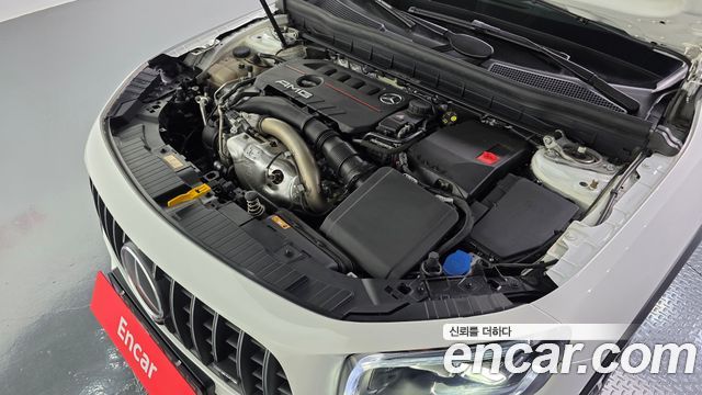 Mercedes-Benz GLB-Class 2022 — photo 6