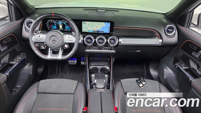 Mercedes-Benz GLB-Class 2022 — photo 10