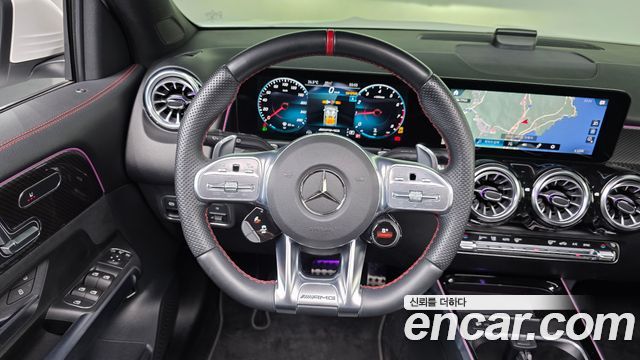Mercedes-Benz GLB-Class 2022 — photo 19