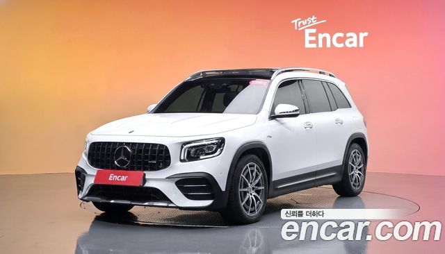 Mercedes-Benz GLB-Class 2022 — photo 1