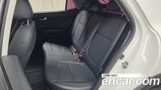 Kia Stonic 2018 — photo 16