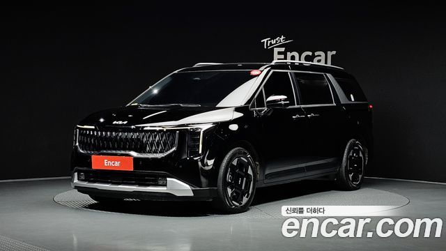Kia Canival 2025 — photo 1