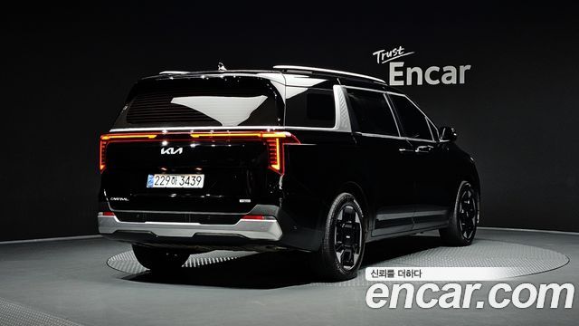 Kia Canival 2025 — photo 2