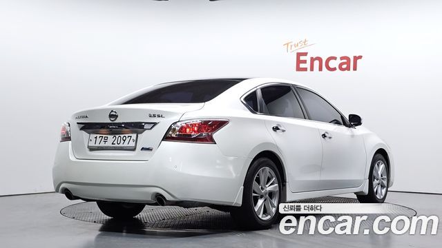 Nissan Altima 2015 — photo 2