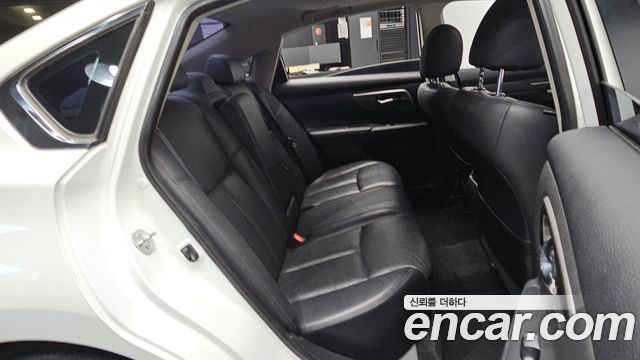 Nissan Altima 2015 — photo 17