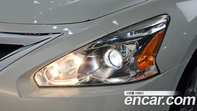 Nissan Altima 2015 — photo 8