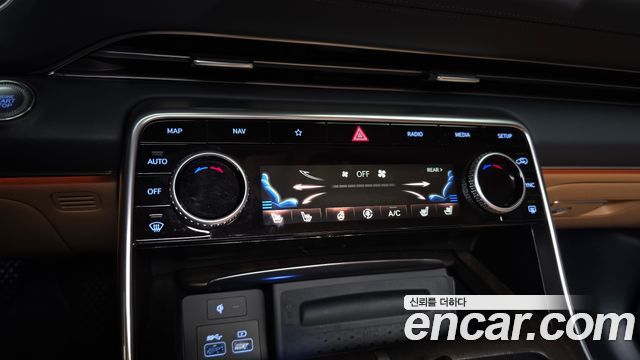 Genesis GV80 2022 — photo 16